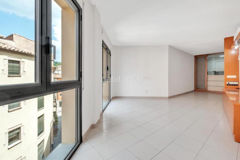 Foto ea08c963-d149-4c69-9d9e-d17dc560cc35. Piso pis acollidor a santa clara, ideal com a piedàterre per viure la ciutat amb calma en Girona