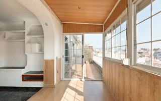 Àtic  Prat de la manta. Ático  de 85 m2   de 3 habitaciones con terraza   delante centro