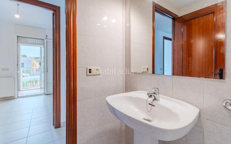 Foto 8dd0aaa9-0e3e-4777-9486-9df42e8bc6a6. Piso  en venta con 4 habitaciones y terraza, girona en Caldes de Malavella