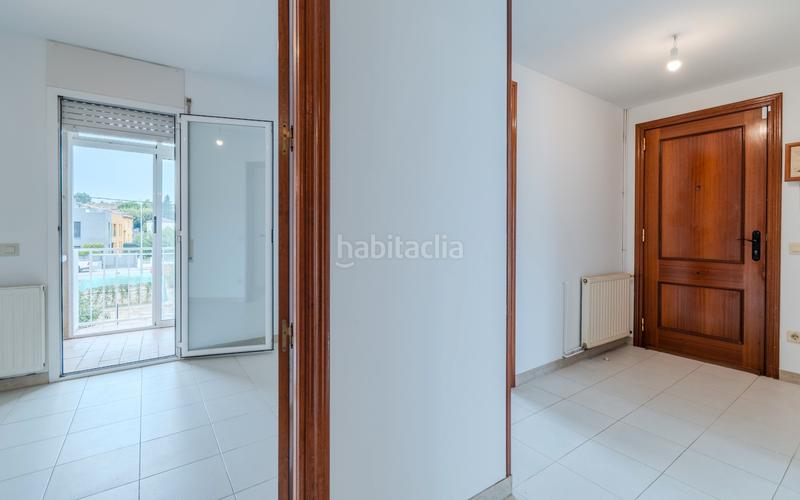 Foto f8fe35b0-f101-4e63-9e29-07a9efcf711a. Piso  en venta con 4 habitaciones y terraza, girona en Caldes de Malavella