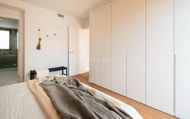 Foto d35176ef-5e97-4eaf-bd2e-1acc8bdf7f62. Alquiler ático  en alquiler de temporada en lantiga esquerra de leixample con 3 habitaciones, 2 baños y una gran terraza, en Barcelona