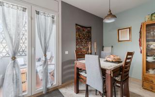 Pis  Major. Piso en venta en salt con 4 habitaciones y balcón, girona