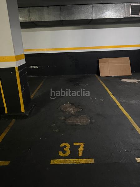 Foto 3aedaa5d-4d12-40c3-9e48-4de15d8f078e. Parking coche parquin en venta en calle industria 331 en Barcelona