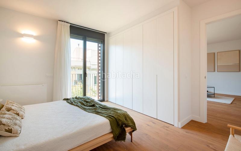 Foto 2c7dee2e-34f5-4002-934f-b9058d0912c3. Alquiler ático  en alquiler de temporada en lantiga esquerra de leixample con 3 habitaciones, 2 baños y una gran terraza, en Barcelona