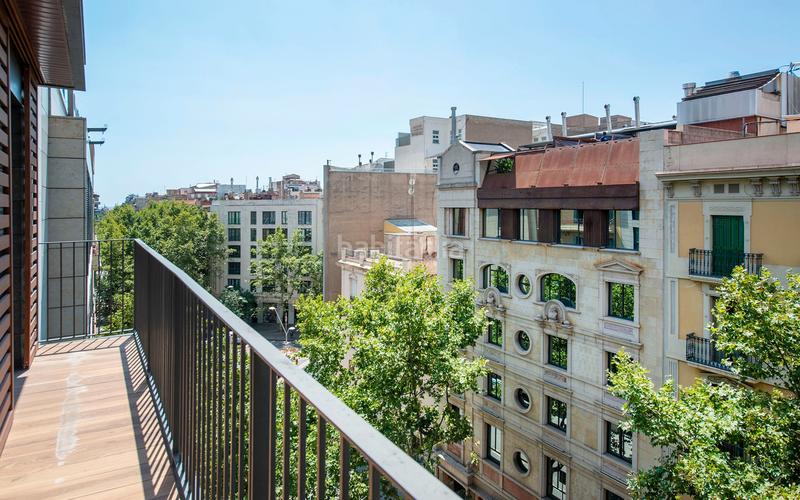 Foto 57c9f3e9-5643-4676-bb29-529c03fc63c4. Alquiler ático  en alquiler de temporada en lantiga esquerra de leixample con 3 habitaciones, 2 baños y una gran terraza, en Barcelona