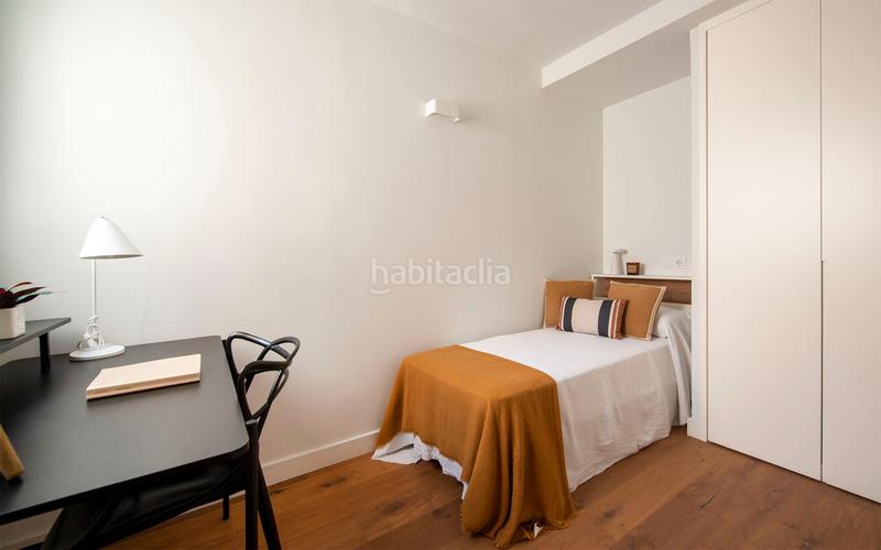 Foto a0ab291f-03ce-4700-b5d2-20574a3b62a3. Alquiler ático  en alquiler de temporada en lantiga esquerra de leixample con 3 habitaciones, 2 baños y una gran terraza, en Barcelona