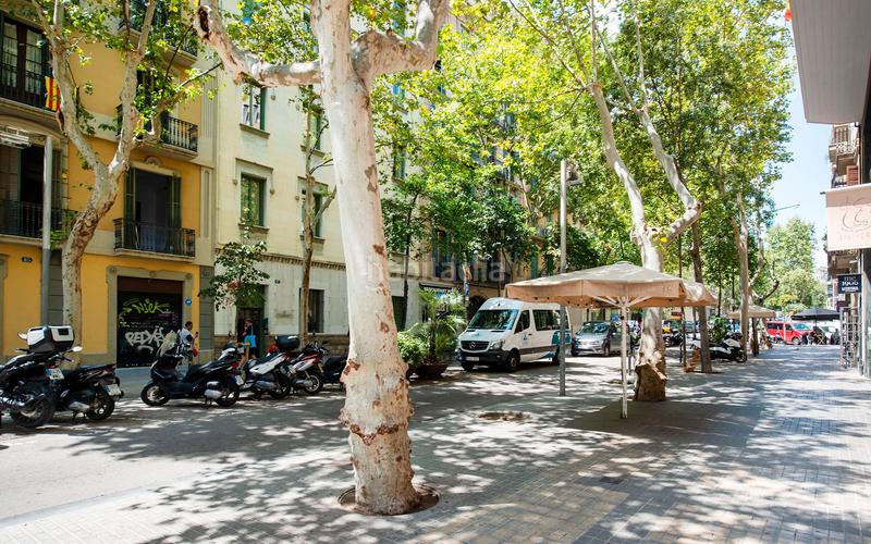 Foto b9f7c3d1-0f98-463c-b5ad-d68fe90372f5. Alquiler ático  en alquiler de temporada en lantiga esquerra de leixample con 3 habitaciones, 2 baños y una gran terraza, en Barcelona