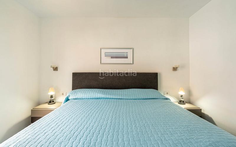 Foto 9ce12b62-402f-4db8-a5bc-e657e6f7ef2e. Dúplex ático dúplex en venta en Los Cristianos con 2 habitaciones, 2 terrazas y piscina comunitaria, en Arona