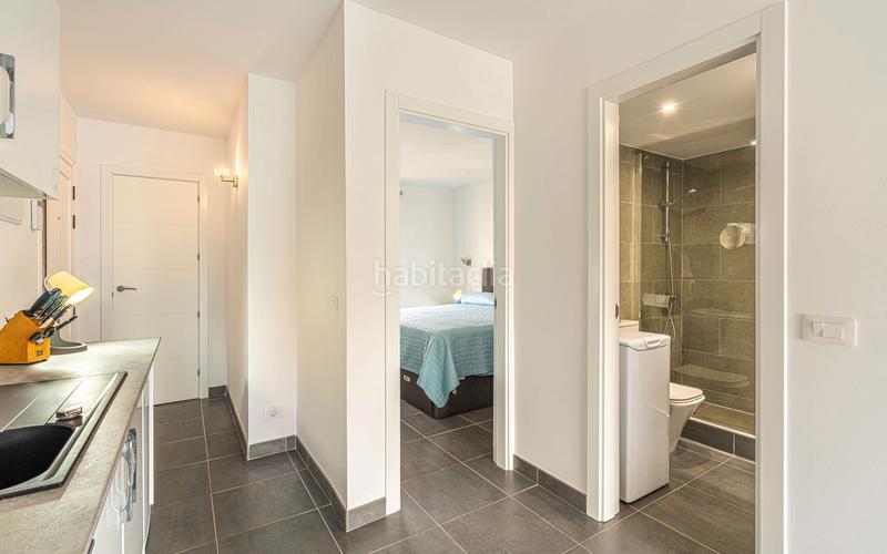 Foto e6bfcd29-2b6e-4c10-8e24-756781ec1f5f. Dúplex ático dúplex en venta en Los Cristianos con 2 habitaciones, 2 terrazas y piscina comunitaria, en Arona