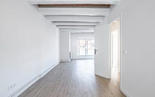 Location Duplex  Santuari. Ático dúplex en alquiler en el coll con 2 habitaciones y terraza