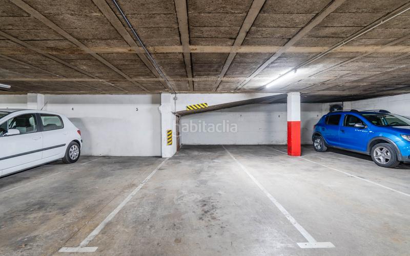 Foto 6d687cf7-63ef-47e5-a9c5-8ab96117f29f. Flat with heating parking in Centre Salt