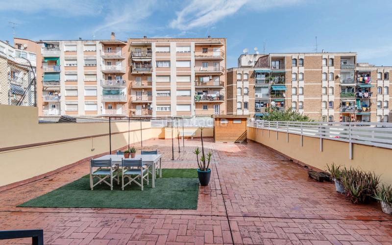 Foto 812b2bb2-7ae0-48a6-b570-5395e76207d1. Flat with heating parking in Centre Salt