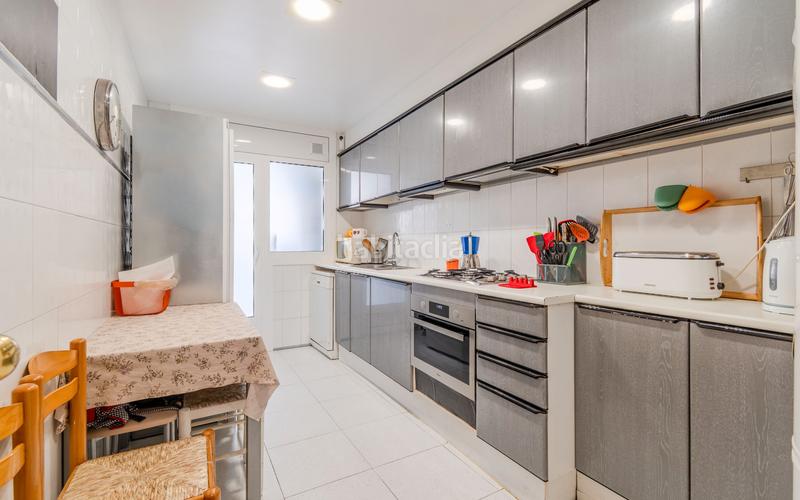 Foto a4502223-c9ee-4b24-8f0d-265d95d37be5. Flat with heating parking in Centre Salt