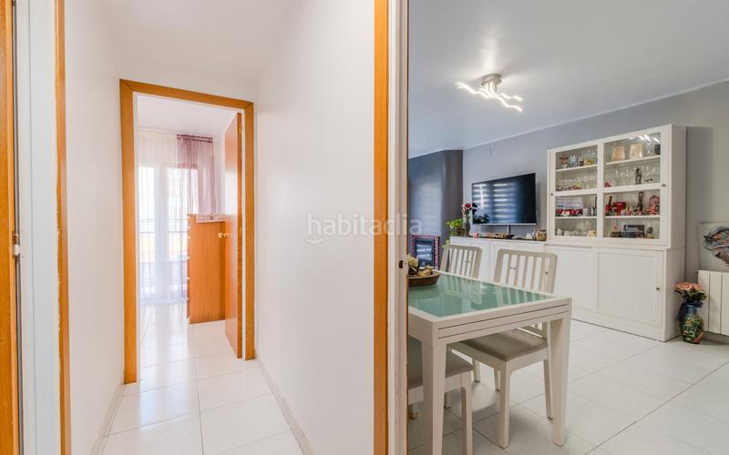 Foto ea8873ae-4eb6-4571-b8a5-f2a1d222133e. Flat with heating parking in Centre Salt