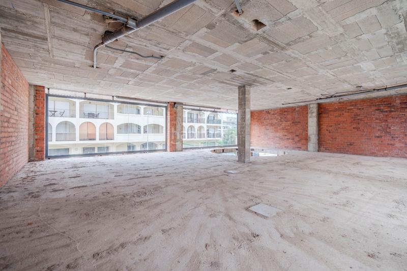 Foto 5027a3f5-a54e-4437-8a14-e004c8ab5ef7. Geschäftsraum in l´Estartit poble Estartit