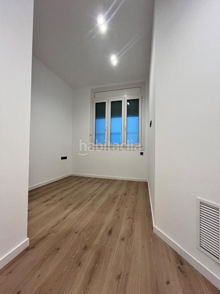 Foto 21395de2-3c58-4672-8944-dab9a39d3ca0. Pis amb calefacció a Hostafrancs Barcelona