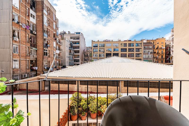 Foto c51a38b8-157c-43d1-b4bd-8021e4b53429. Piso  en venta en la nova esquerra de leixample con 3 habitaciones, reformado a estrenar, en Barcelona