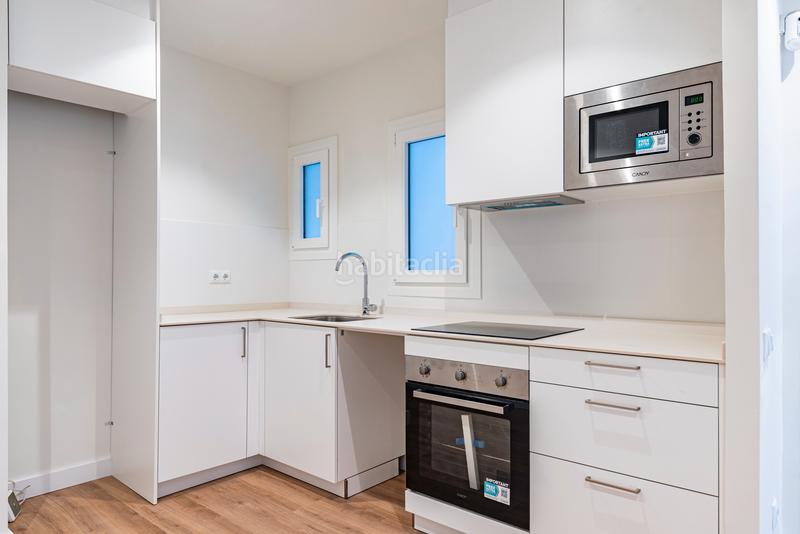 Foto 5292bc3e-627f-4bde-a703-ab0aa1d0a416. Piso  en venta en el Guinardó con 2 habitaciones, reformado a estrenar, en Barcelona