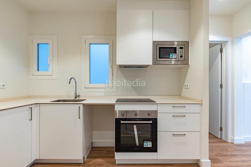 Foto 5c6aa8ce-0ace-40ed-9883-bc7bdb3bf85b. Piso  en venta en el Guinardó con 2 habitaciones, reformado a estrenar, en Barcelona