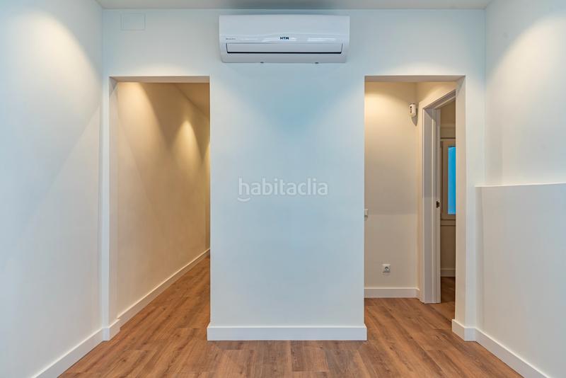Foto cf0036f0-89c1-4af8-bfb8-1490a39cb6ea. Piso  en venta en el Guinardó con 2 habitaciones, reformado a estrenar, en Barcelona