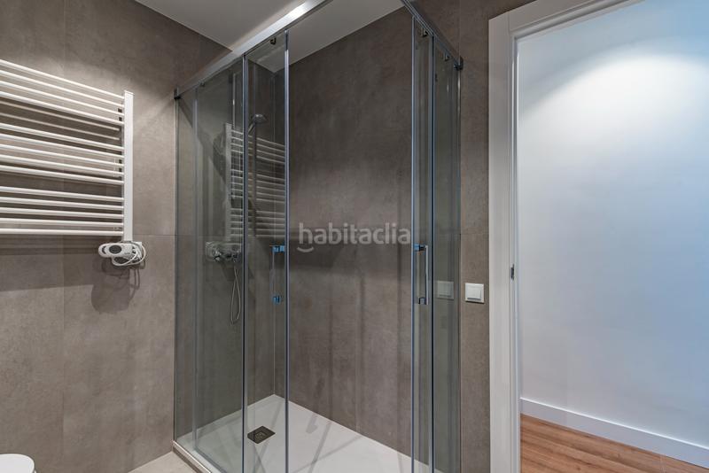 Foto d387e604-63db-4012-aa6b-1948212539db. Piso  en venta en el Guinardó con 2 habitaciones, reformado a estrenar, en Barcelona