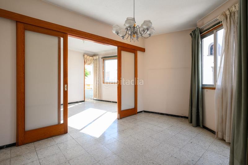 Foto de6a5038-3b1a-43d0-ade0-eca254b9d59e. Edifici a San Juan Telde