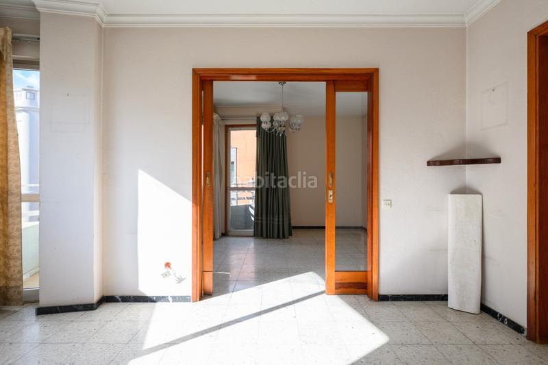 Foto eabe7b45-3fcc-42d0-891c-2be96710cd9f. Edifici a San Juan Telde