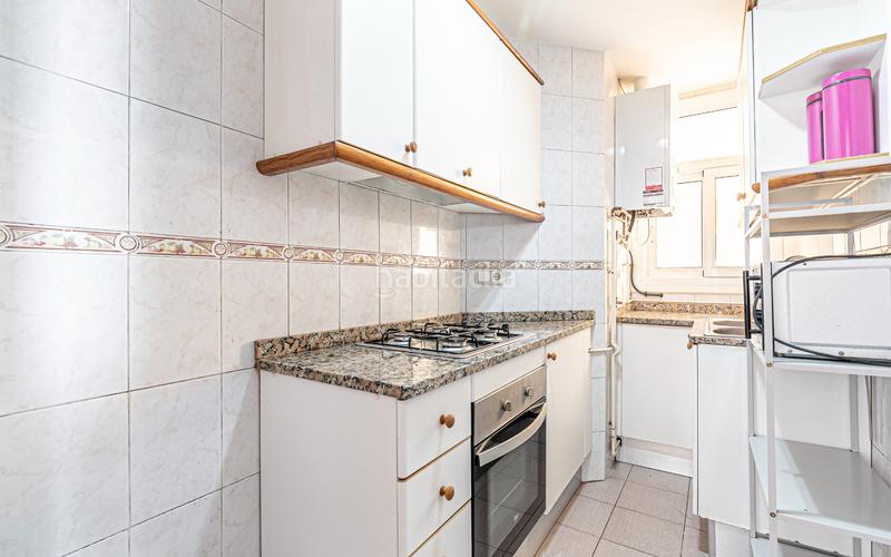 Foto 5da93a6d-5bfd-4c4c-9c61-6e01208f5eb0. Àtic amb calefacció a El Camp de l´Arpa del Clot Barcelona