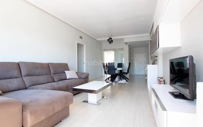 Foto f0125ec8-385c-4e43-a29f-13ad16f6bdfc. Alquiler piso  en alquiler en Estrella con 4 habitaciones y balcón, cerca del retiro, en Madrid
