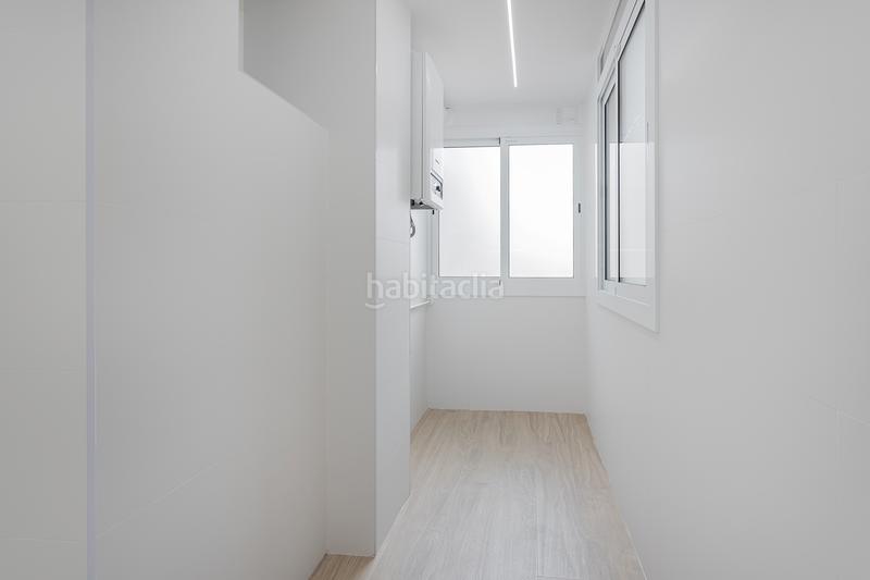 Foto af6ce06d-0a73-48f7-854d-788221d413b2. Pis amb calefacció a Barri de les Corts Barcelona