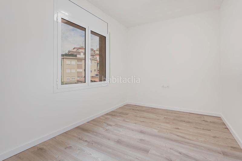 Foto b43e4b3c-ab6d-4c72-a842-b55bb57b54a9. Pis amb calefacció a Barri de les Corts Barcelona