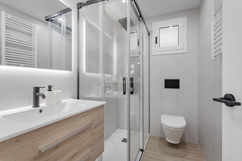 Foto d54e3804-0f1b-4e88-91d5-e300c49ad5a3. Pis amb calefacció a Barri de les Corts Barcelona