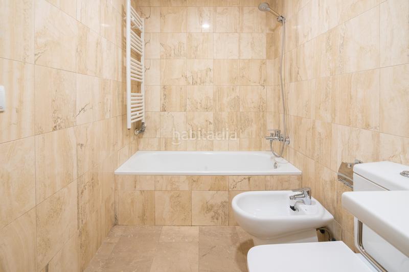 Foto 46a8ba13-5c0c-4888-9028-cbcc7150e8fa. Flat with heating parking in La Devesa Girona