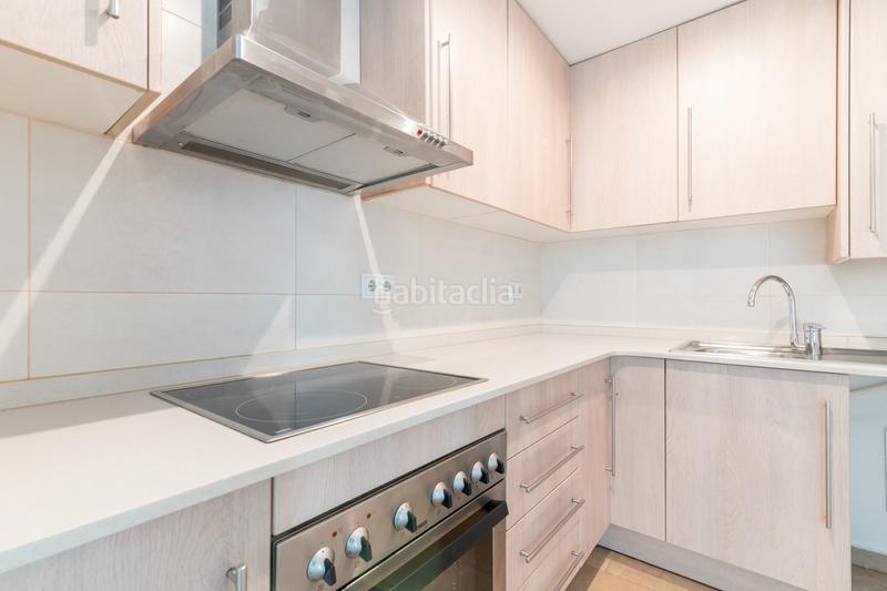 Foto c18f3eec-a5a6-4591-9c0e-3090df59cd93. Flat with heating parking in La Devesa Girona