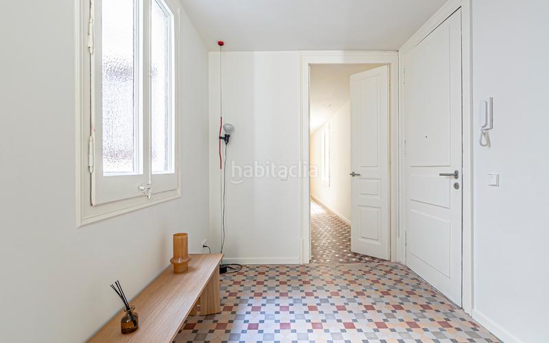 Foto 0c033eb0-da3c-4191-adb3-a17e4e166b36. Miete etagenwohnung mit heizung in Gòtic Barcelona