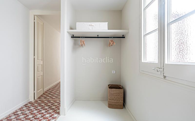 Foto c470dbe6-24ea-4be3-97ea-37f0b0c01664. Miete etagenwohnung mit heizung in Gòtic Barcelona