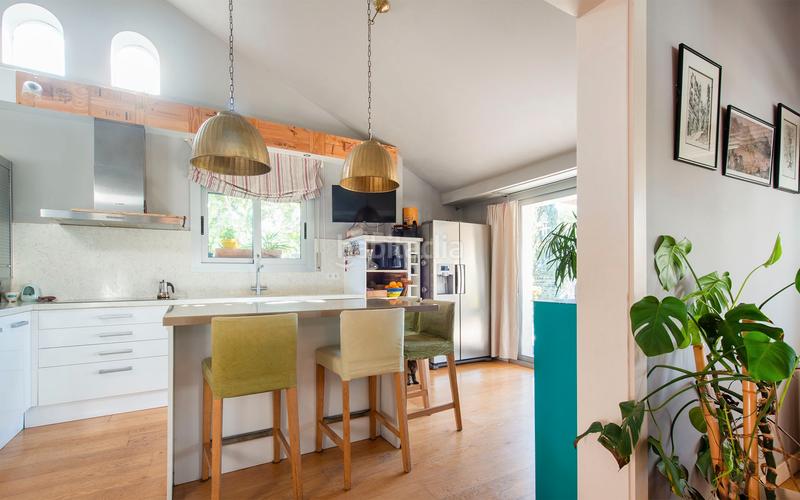 Foto 4c4e7b2a-0786-4b9d-8fa4-874ab8ddd364. Maison avec chauffage parking piscine dans Can Roca Castelldefels