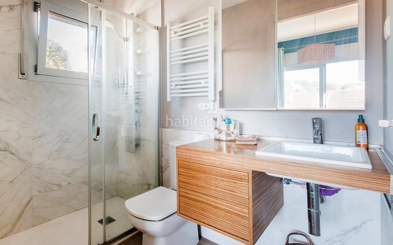 Foto a48b67e1-68a4-4fc5-bdf0-582b5a172064. Maison avec chauffage parking piscine dans Can Roca Castelldefels