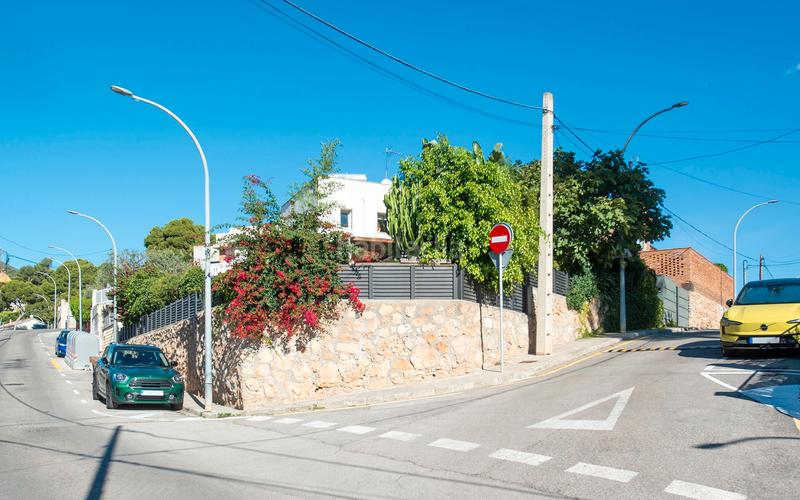 Foto c8238c18-d202-4397-bf37-691933cae25b. Maison avec chauffage parking piscine dans Can Roca Castelldefels