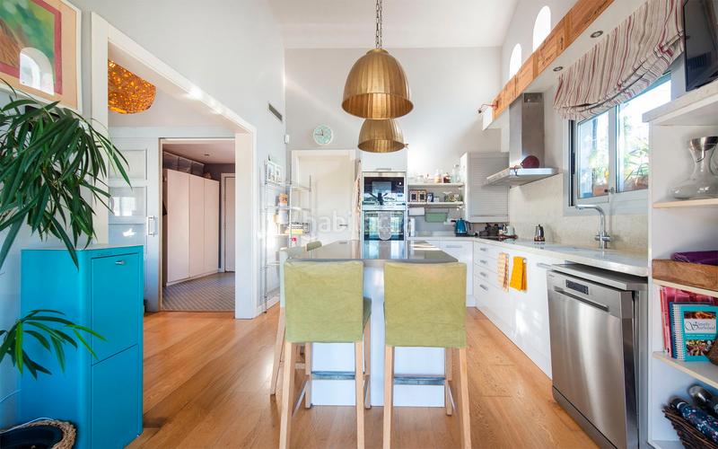 Foto f38337b2-7cad-456b-8bc2-8c1e04731da1. Maison avec chauffage parking piscine dans Can Roca Castelldefels