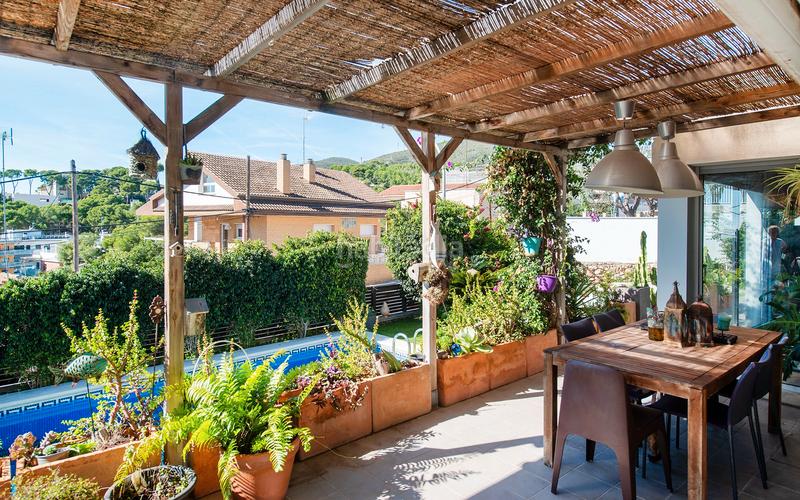 Foto fb3cf8e4-40c0-4164-87a5-17b86b6a76a3. Maison avec chauffage parking piscine dans Can Roca Castelldefels