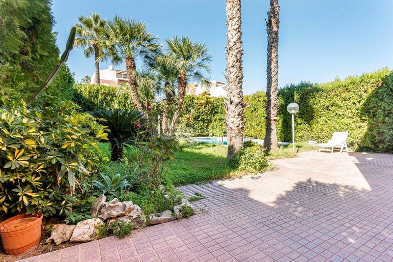 Foto 84f86e0b-03f0-4cc8-95fe-24048805a417. House with heating parking pool in Zona Avenida Alta - Auditorio Torrent