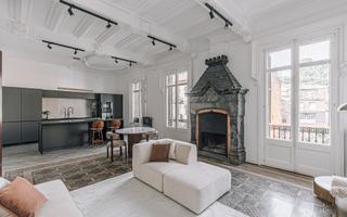 Piso  De vic. Piso en venta en manresa con 4 habitaciones dobles, balcón y ter