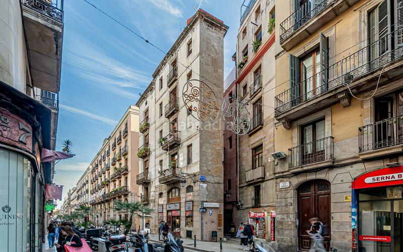 Foto 39b26cd2-5995-4d78-8696-95127e0b226a. Duplex avec chauffage dans St. Pere - Sta. Caterina - El Born Barcelona