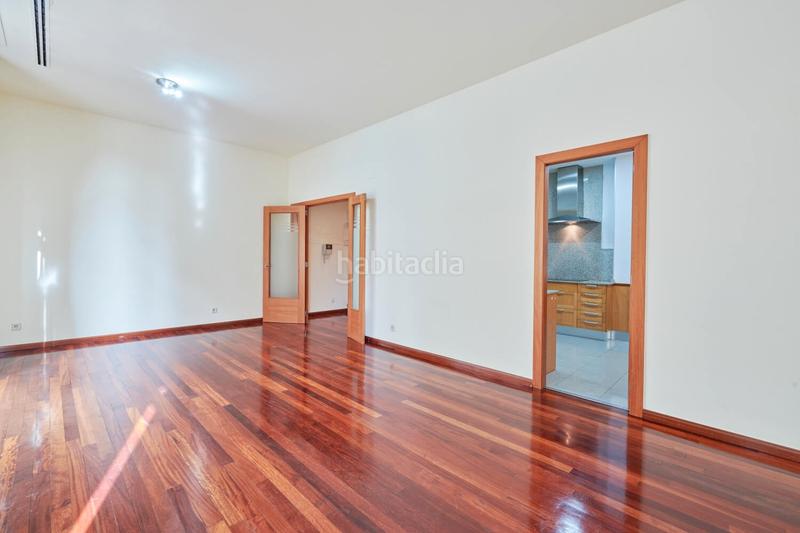 Foto 3930db9b-bb1d-4e25-abd3-22b1377b6b63. Rent flat with heating in Dreta de l´Eixample Barcelona