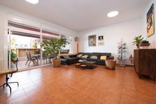 Haus  Andreu gurí. Casa en venta en arenys de mar con 6 habitaciones, terraza y pis