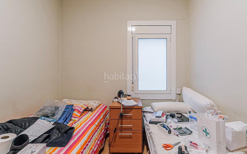 Foto 3d1e1622-fe8d-40c8-8e8e-b8182bc1cf3f. Àtic amb calefacció a El Camp de l´Arpa del Clot Barcelona