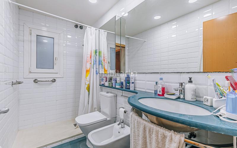 Foto 6ea7c2a4-ed44-4ec3-a4da-acdf96c7231b. Àtic amb calefacció a El Camp de l´Arpa del Clot Barcelona