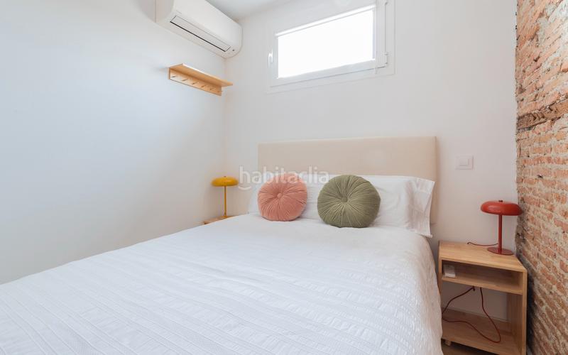 Foto 303e4a7c-5c3f-4b5f-9ceb-84cb39b2e3e7. Rent duplex with heating in Embajadores-Lavapiés Madrid