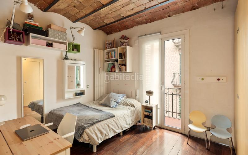 Foto 8007741d-18f9-4314-b0dd-71a95237d556. Dúplex piso en venta en el putxet i el farró con 3 habitaciones y terraza, en Barcelona